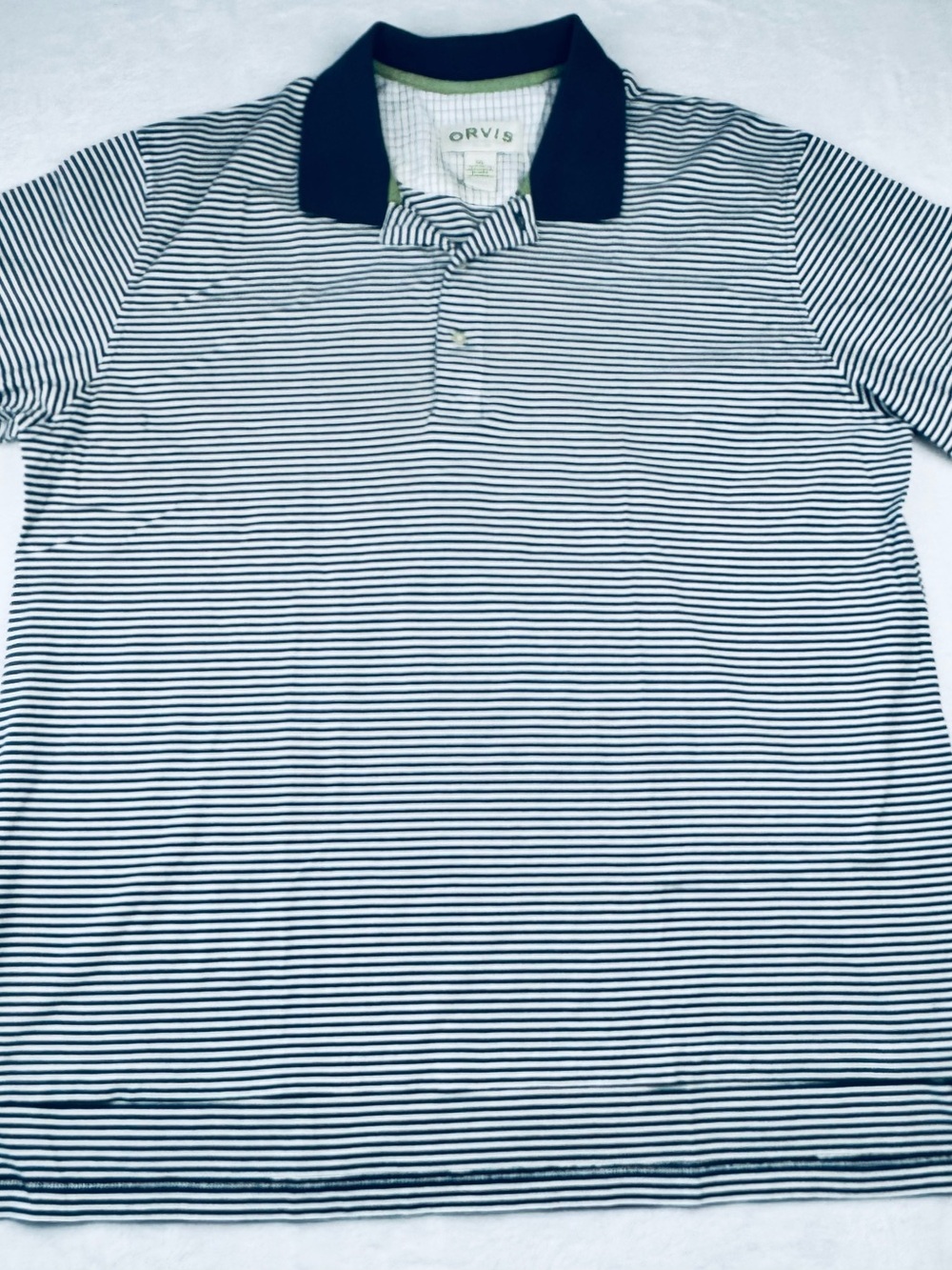Orvis striped short-sleeve polo shirt. Men’s size XXL. Blue/ white stripes.